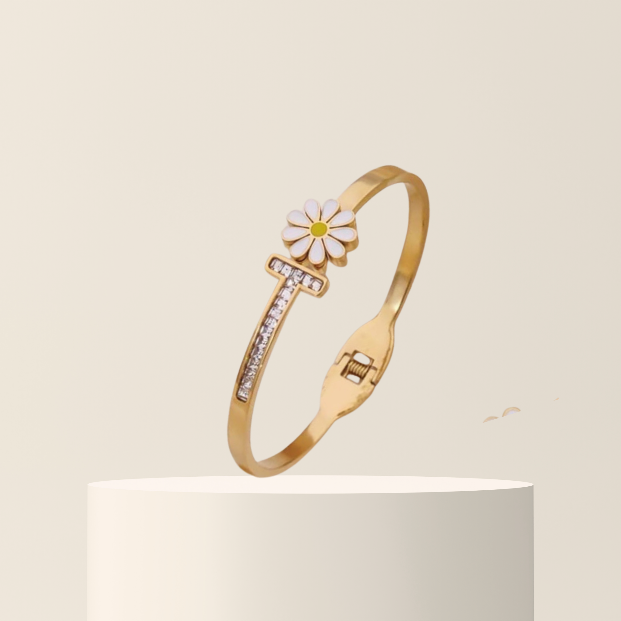 Daisy Charm Anti Tarnish Bracelet with Cubic Zirconia