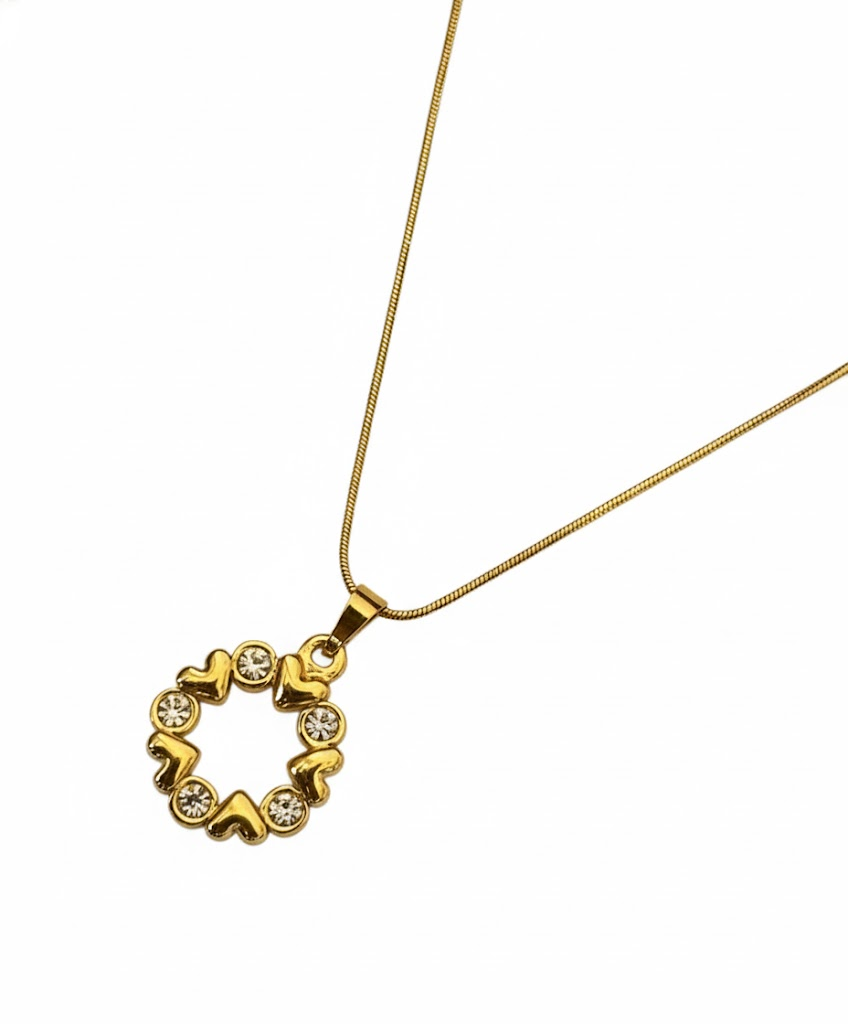 Radiant Heart Circle Pendant With Chain